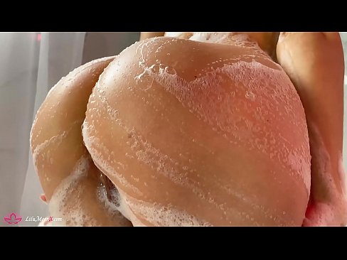 ❤️ Brunette sjálfsfróar kisu með titrara til að fá mikla fullnægingu í sturtu ️❌ Frábært klám á is.porno-fuq.ru
